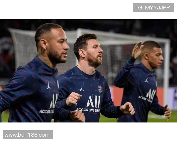 内马尔本赛季第五次受伤巴黎欧冠前景再添不确定性 内马尔本赛季第五次受伤巴黎欧冠前景再添不确定性